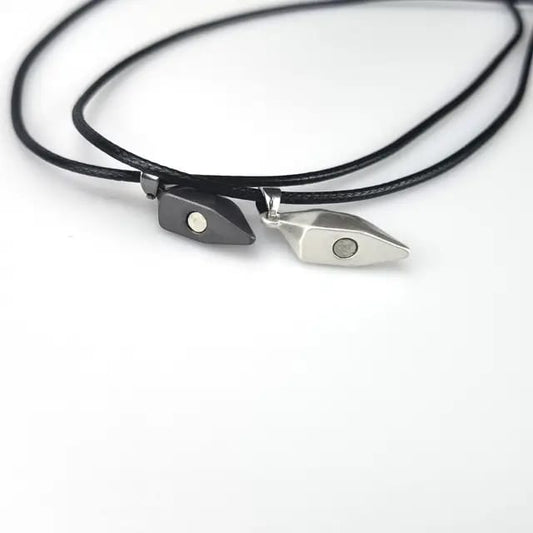 Magnetic Heart Pendant Couple Necklace - DropShp