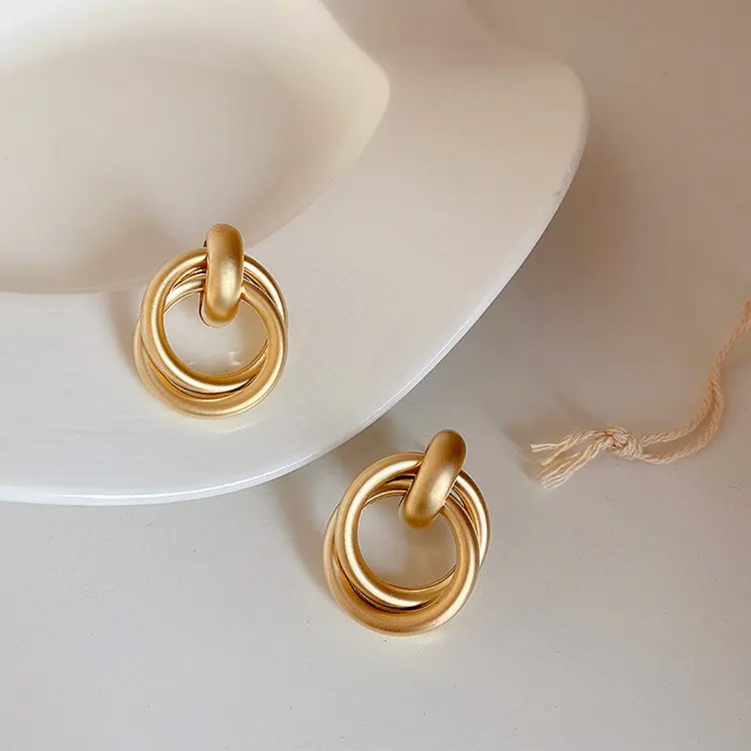 Chunky Golden Hoop Earring - DropShp