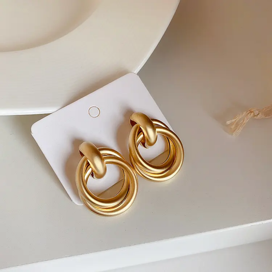 Chunky Golden Hoop Earring - DropShp