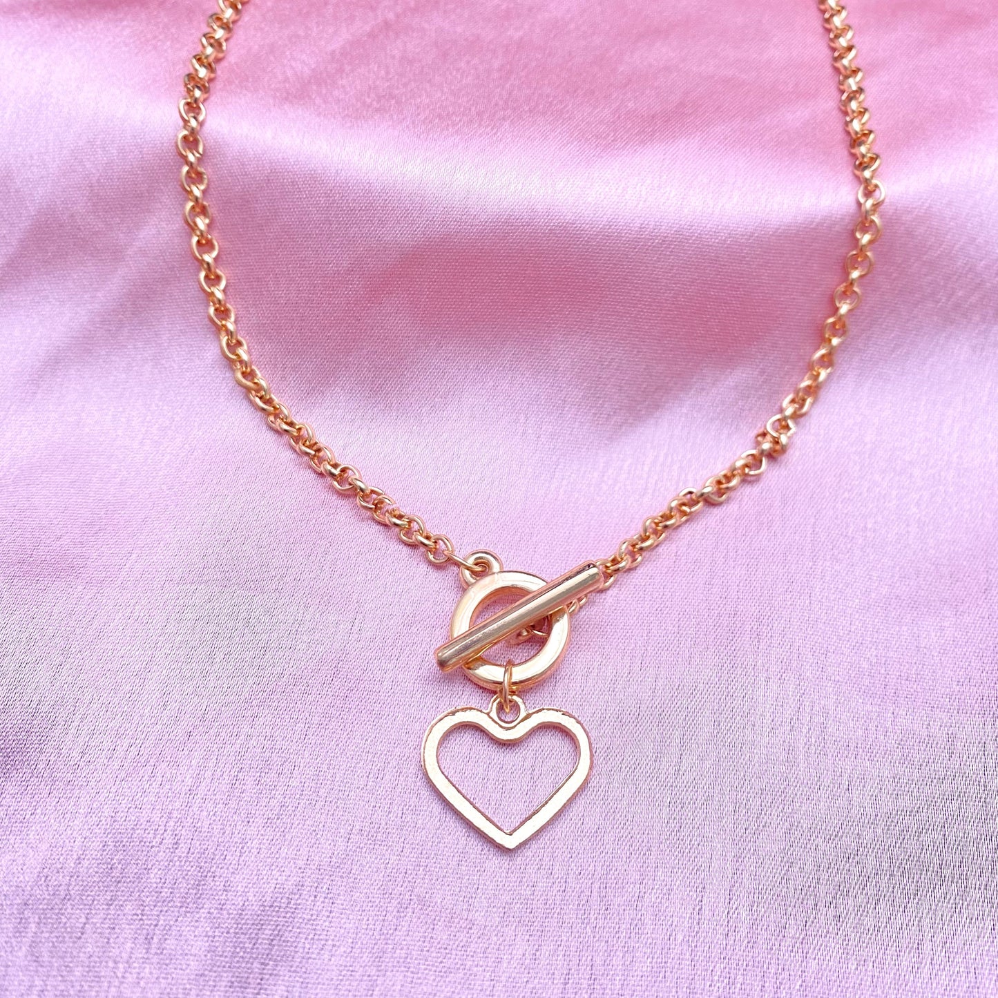 Golden Heart Single Chain Necklace - DropShp