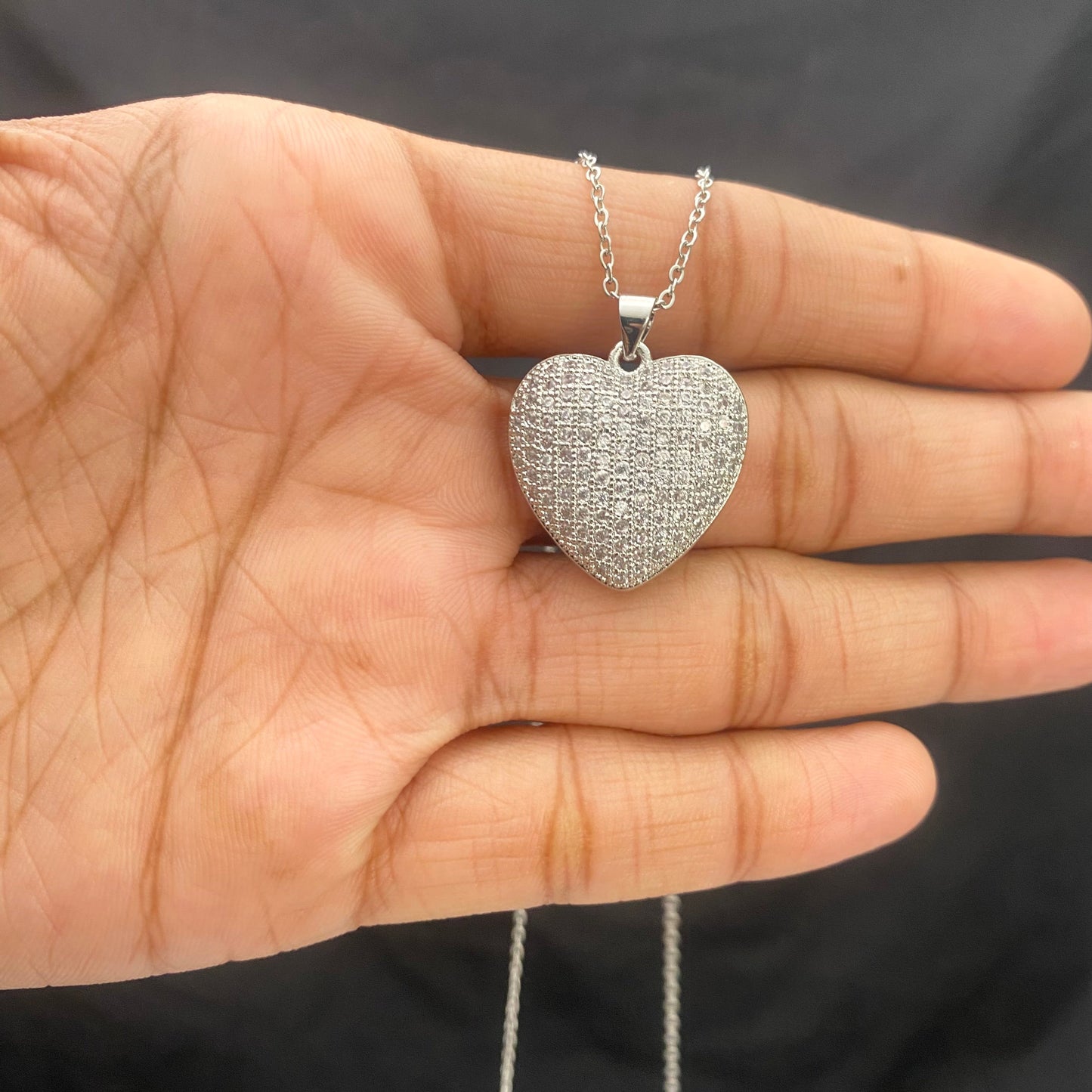 Stone Studded Heart Pendant Chain Necklace - DropShp