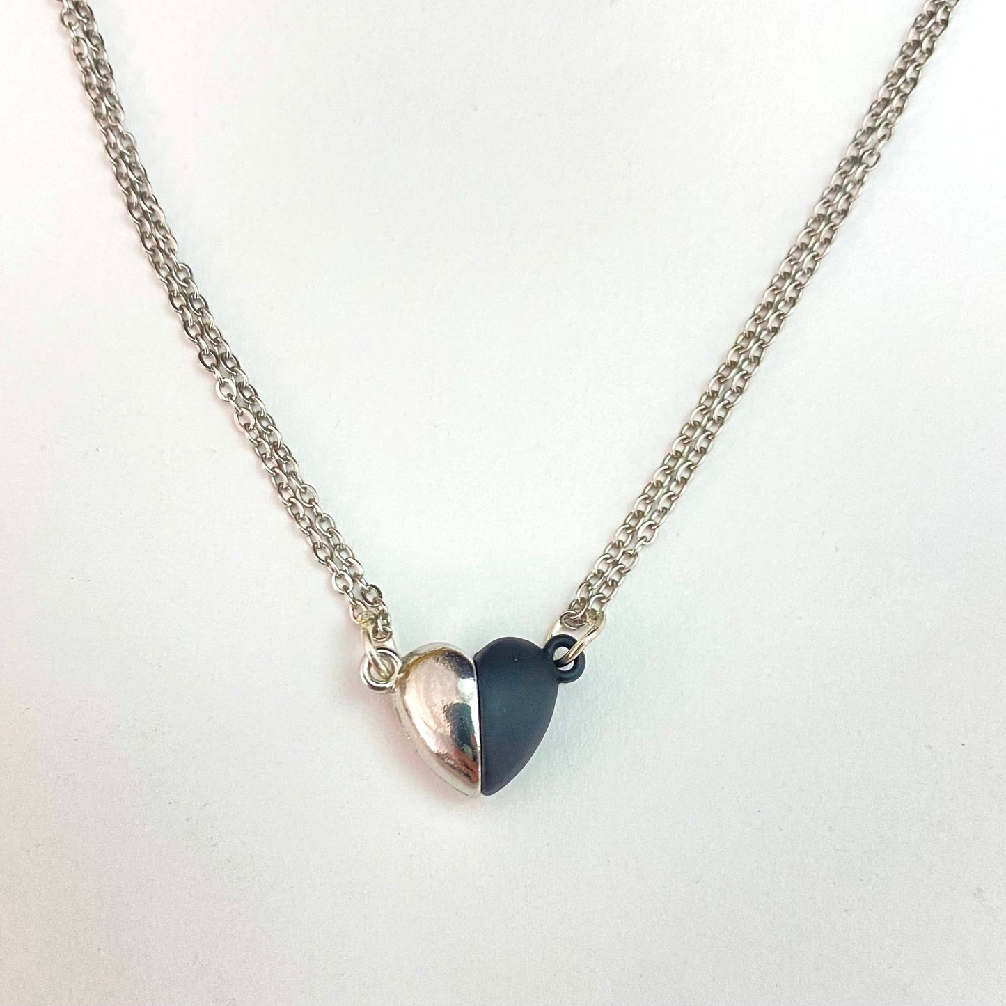 Waterproof Silver Magnetic Heart Couple Necklace With Stainless Steel Chain - DropShp