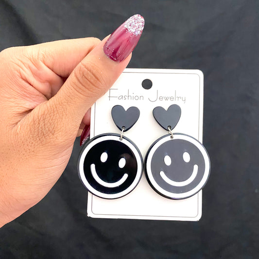 Black Smiley Quirky Earrings - DropShp