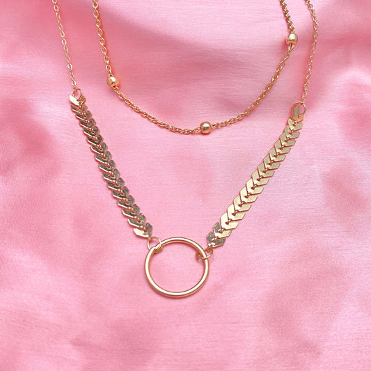 Layered Golden Arrow Chain Necklace With Circle Ring - DropShp