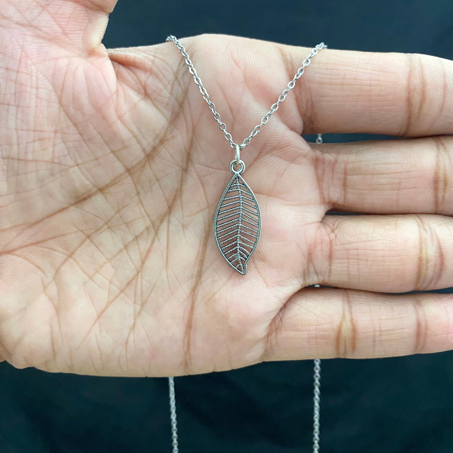 Silver Leaf Necklace With Stainless Steel Chain - DropShp