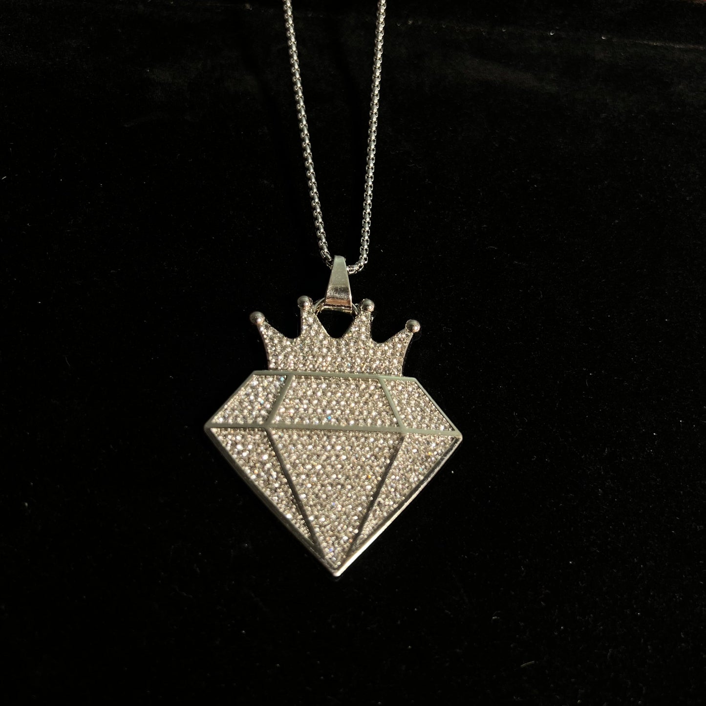 King Iced Out Hip Hop Pendant Necklace With Chain - DropShp