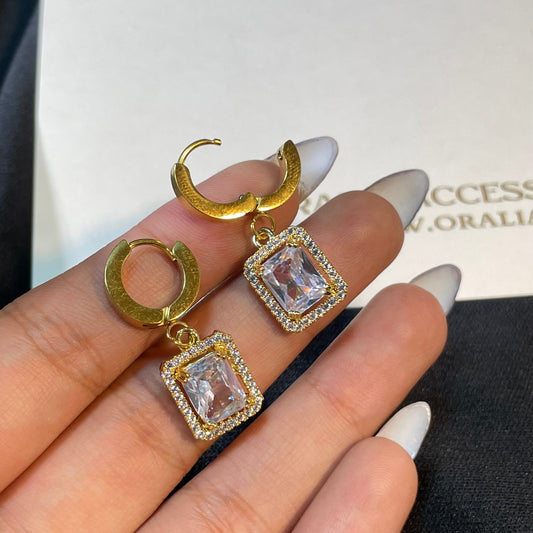 Cute Gold-Plated Stone-Studded Contemporary Drop Earrings - DropShp