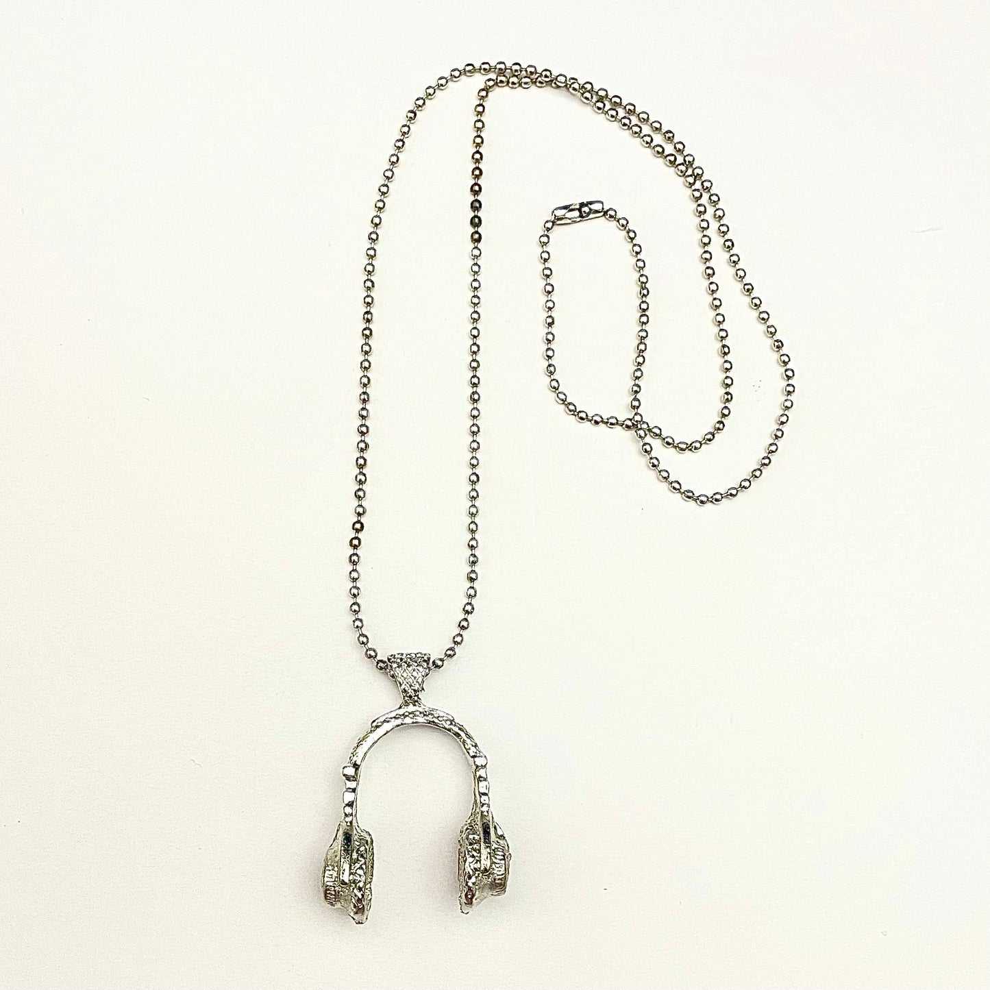 Silver Headphone Charm Necklace For Boys With Ball Chain - DropShp
