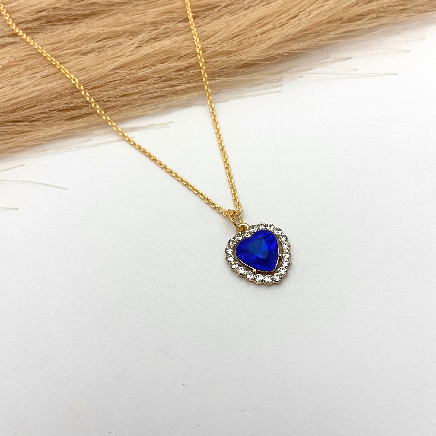 Cute Waterproof Blue Crystal Heart Pendant Necklace - DropShp