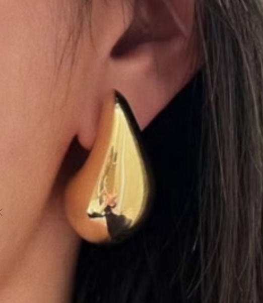 Chunky Golden Teardrop Korean Earring - DropShp