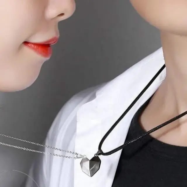 Magnetic Heart Black & Silver Couple Necklace - DropShp