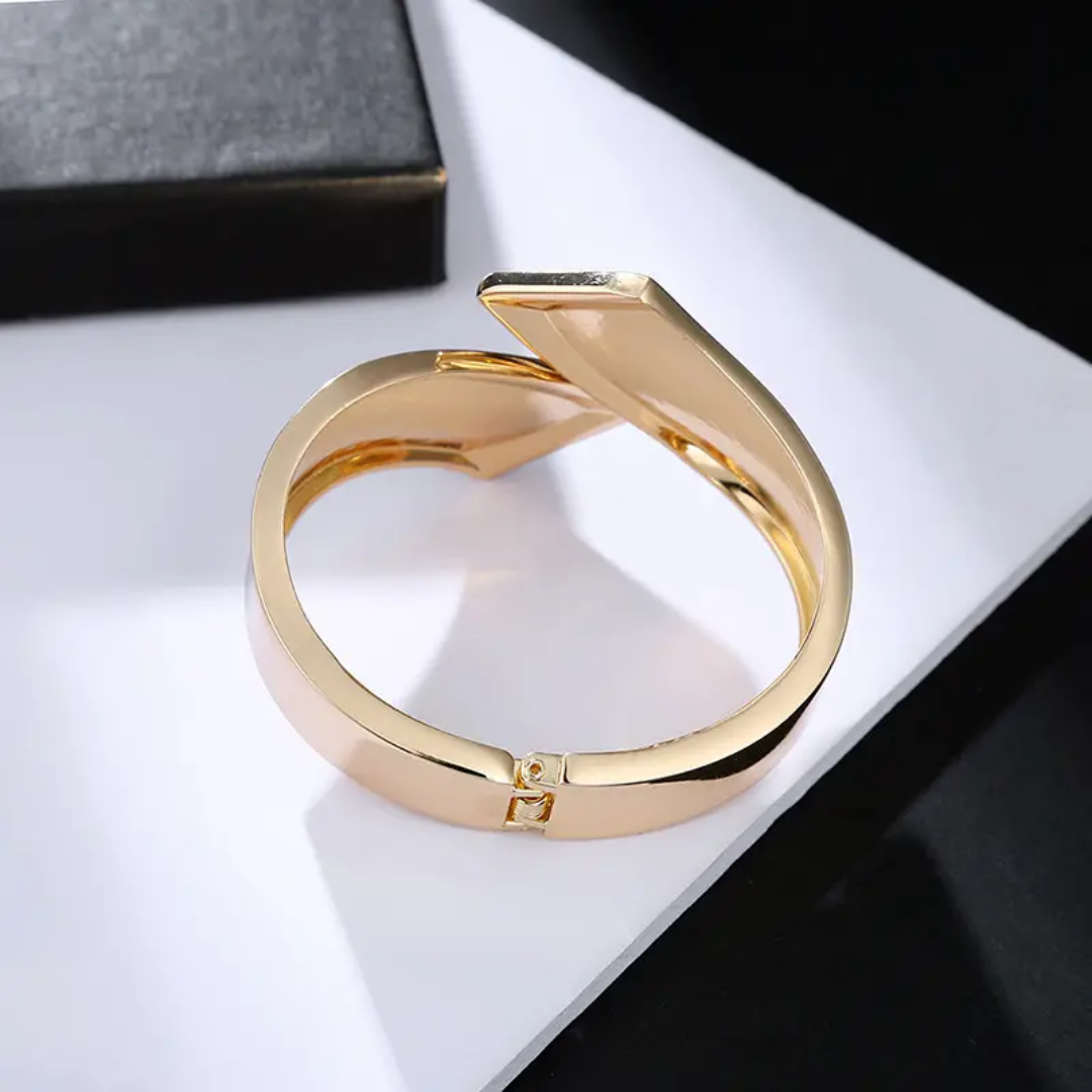 Chunky Opening Wide-Grooved 18K Gold Plated Antitarnish Thick Cuff Bracelet - DropShp