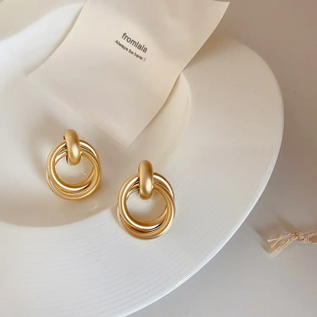 Chunky Golden Hoop Earring - DropShp