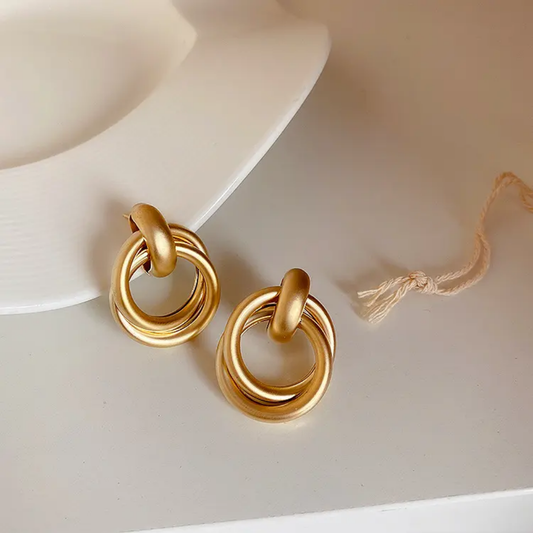 Chunky Golden Hoop Earring - DropShp