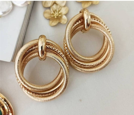 Golden Textured Chunky Hoop Earrings - DropShp