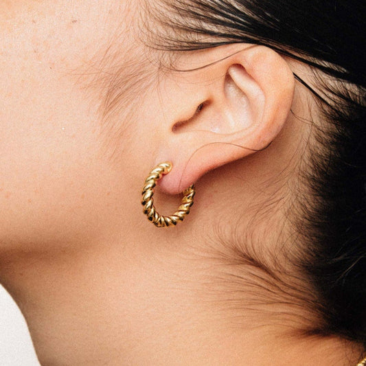 Rope Designed Dainty Golden Hoop Earrings - DropShp