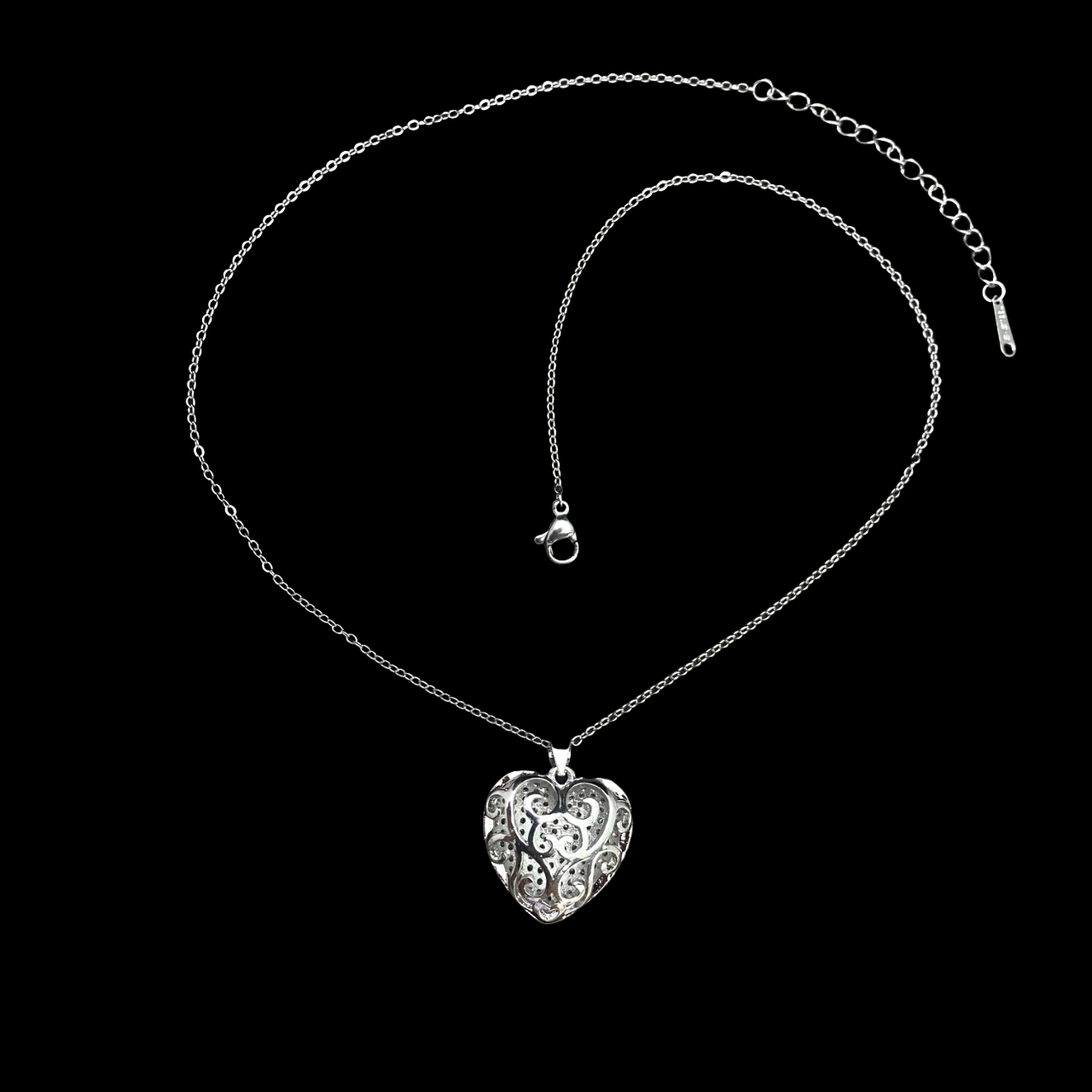 Stone Studded Heart Pendant Chain Necklace - DropShp