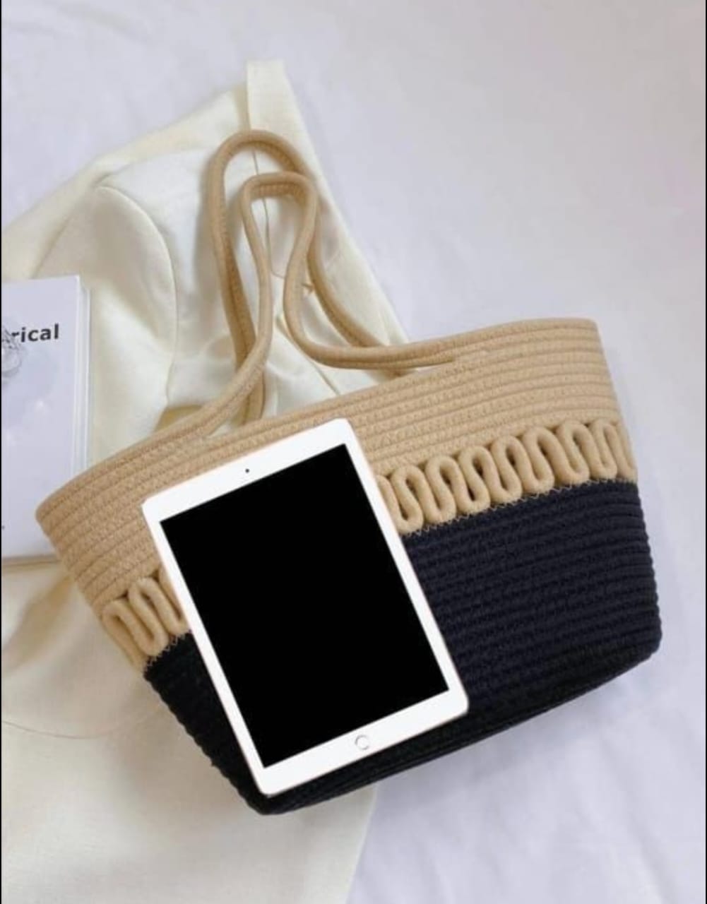 Women CUTE FANCY Bucket Bag Casual Woven Beach Handbag for Vacation (Black)