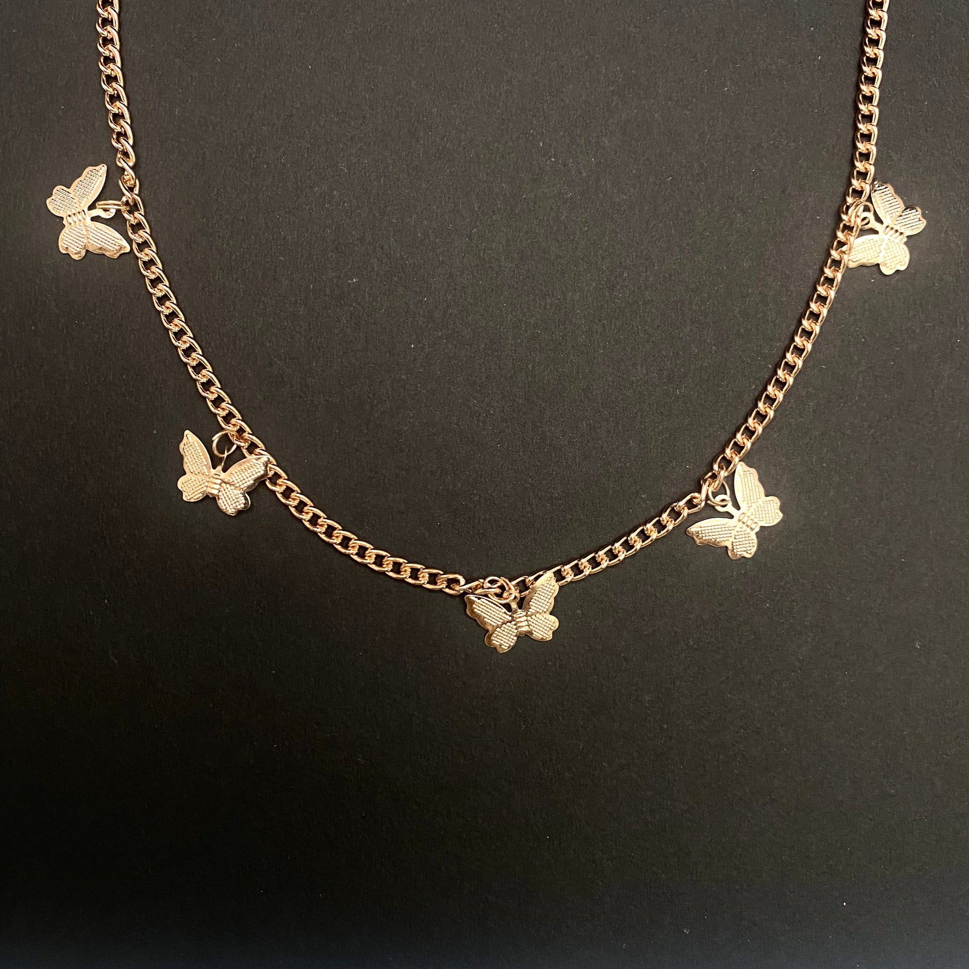 Adjustable Golden Butterfly Choker - DropShp