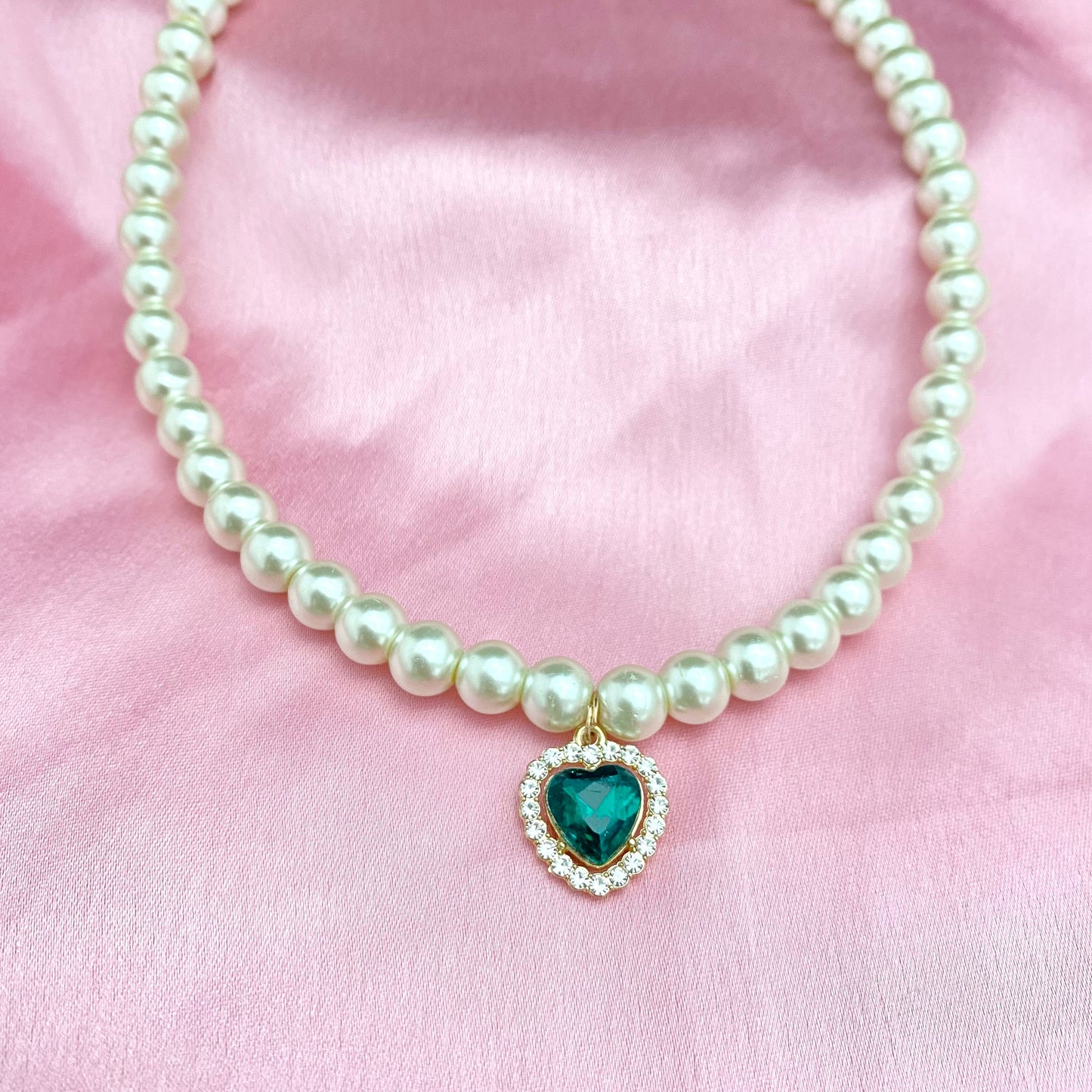 Cute Elegant 8mm Pearl Necklace With Stone Studded Green Heart Charm - DropShp
