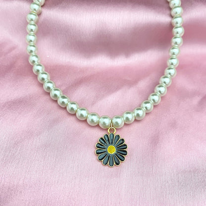 Cute Elegant 8mm Pearl Necklace With Black Daisy Charm - DropShp
