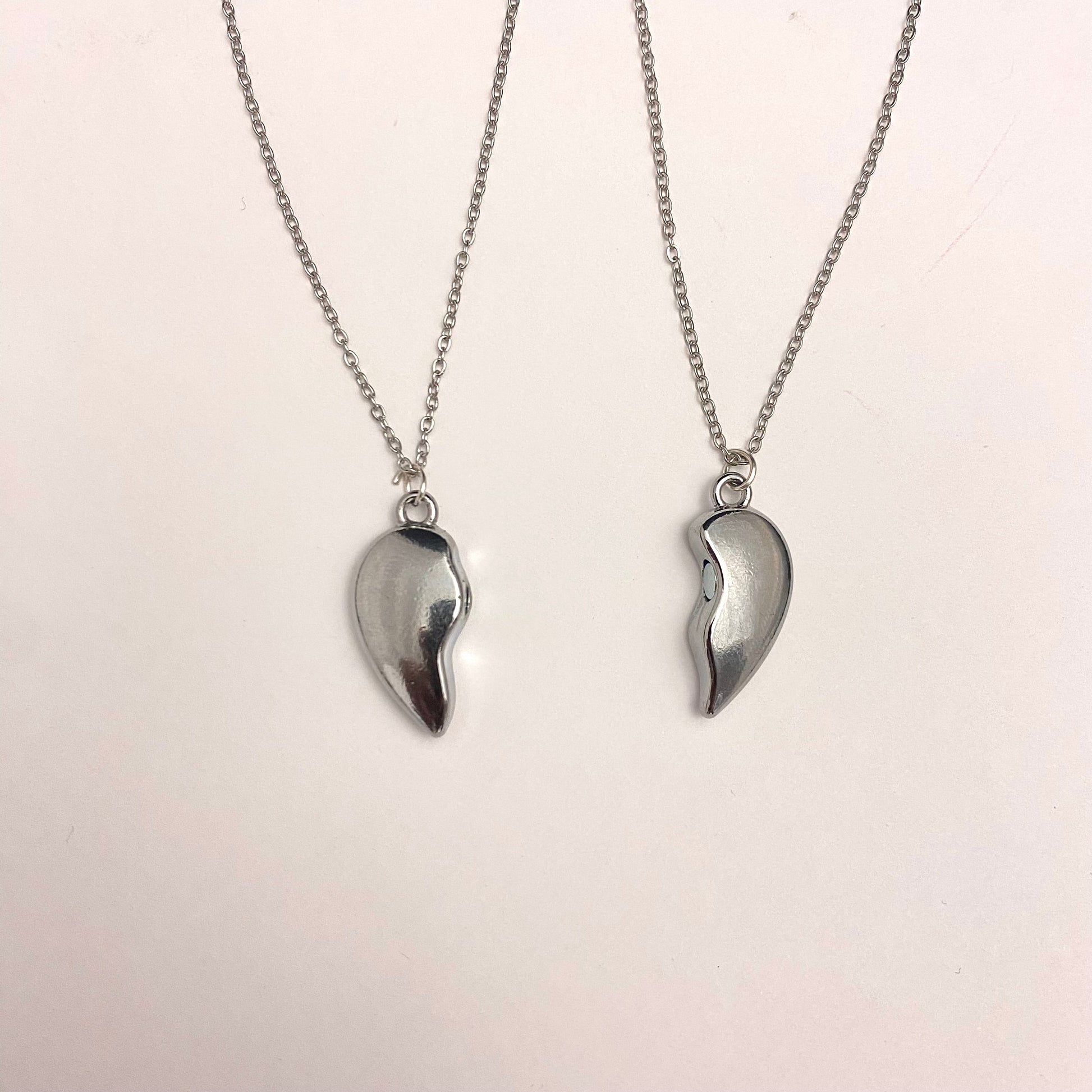 Silver Antitarnish Broken Heart Couple Necklace - DropShp