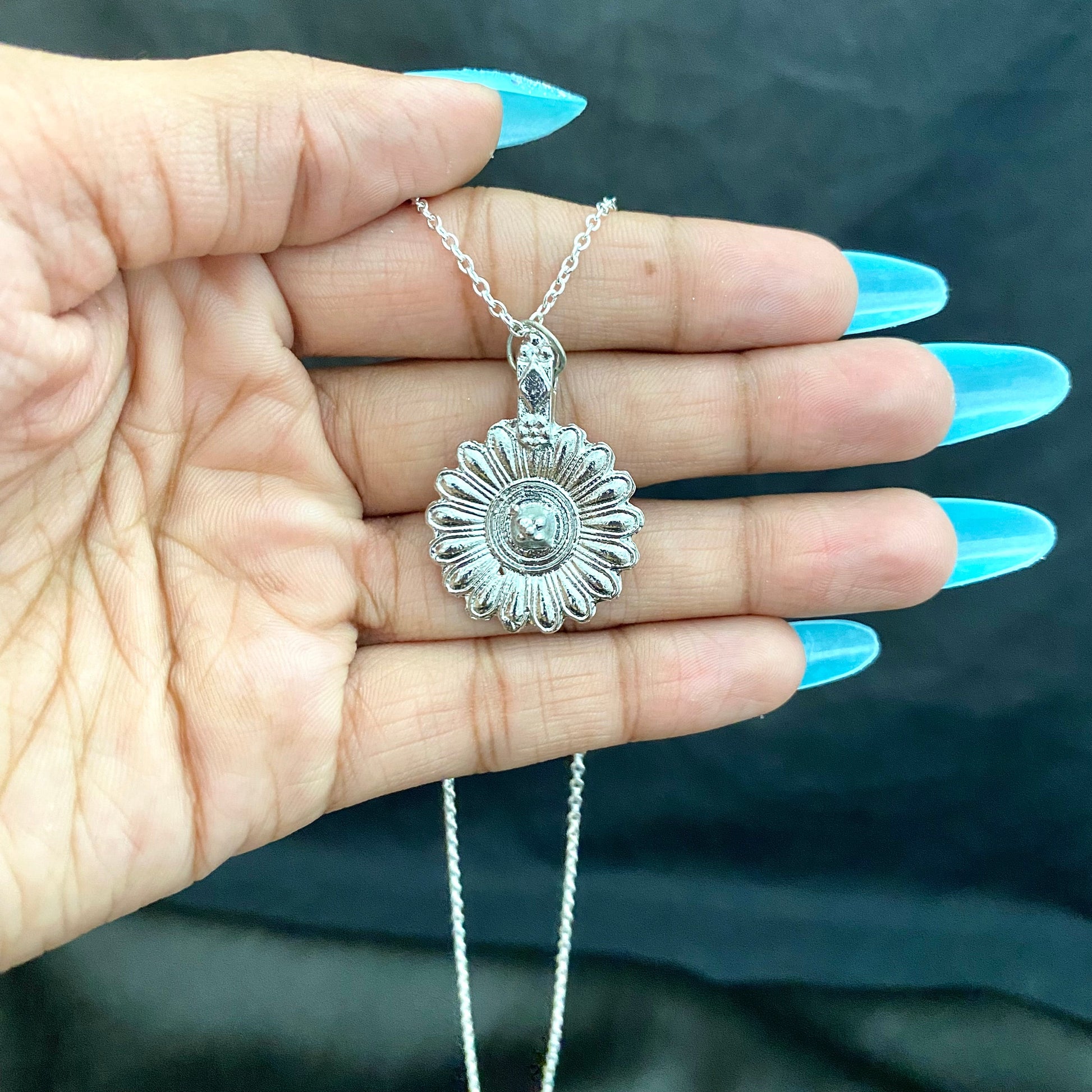 Minimal Silver Sunflower Card Necklace| Perfect for Dailywear - DropShp