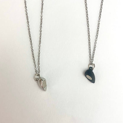 Waterproof Silver Magnetic Heart Couple Necklace With Stainless Steel Chain - DropShp