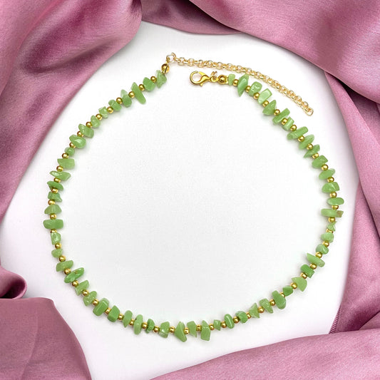 High Quality Unique Green Uncut Stone Necklace With Golden Beads - DropShp