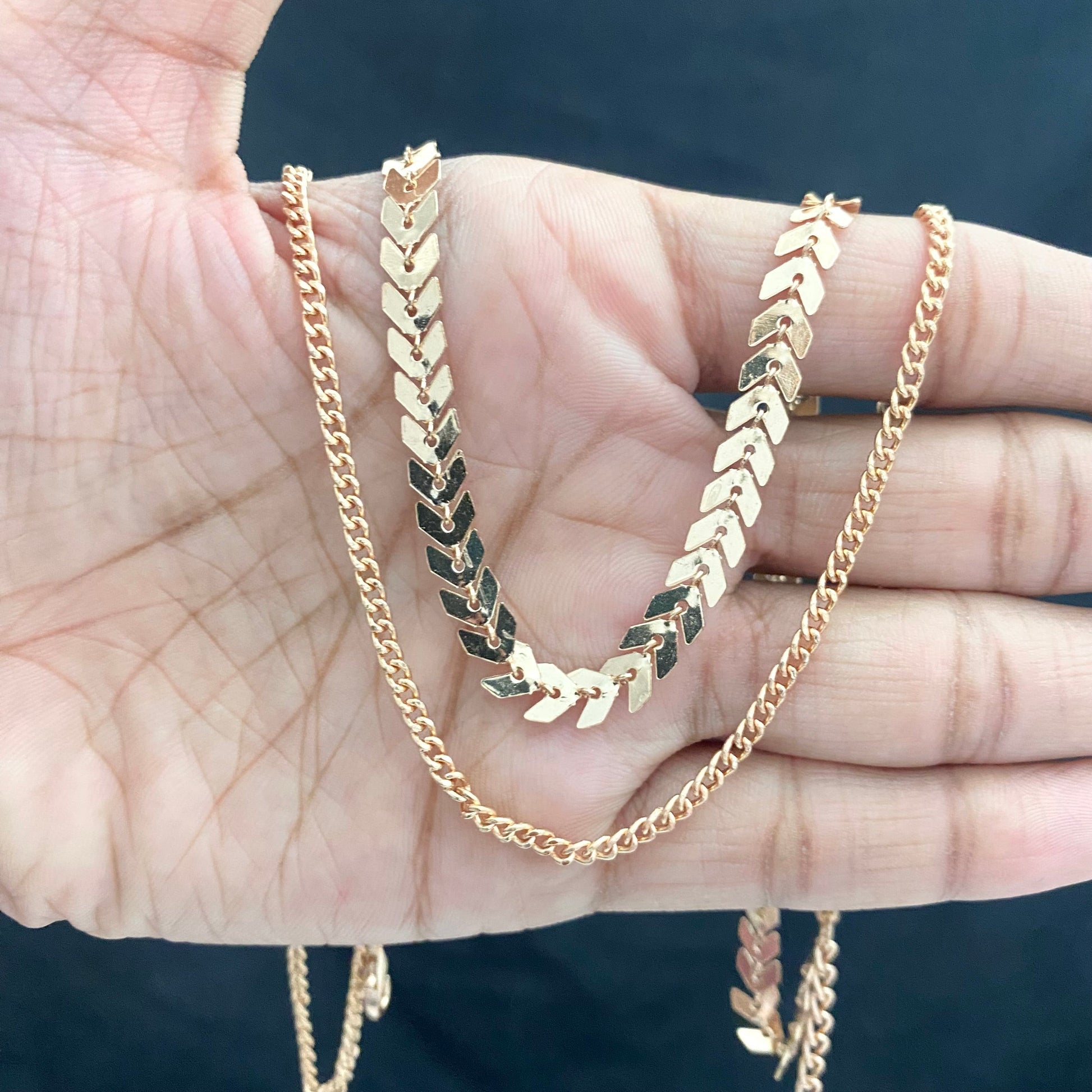 Double Layered Golden Arrow Chain Necklace - DropShp