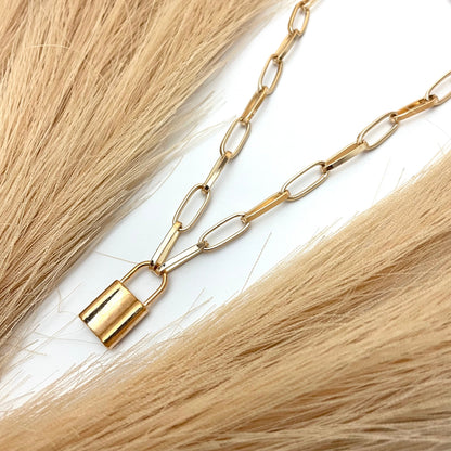 Golden Paperclip Chain Necklace With Lock Charm Perfect For Dailywear - DropShp