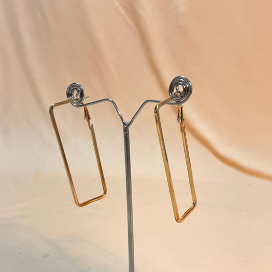 Golden Rectangular Earrings - DropShp