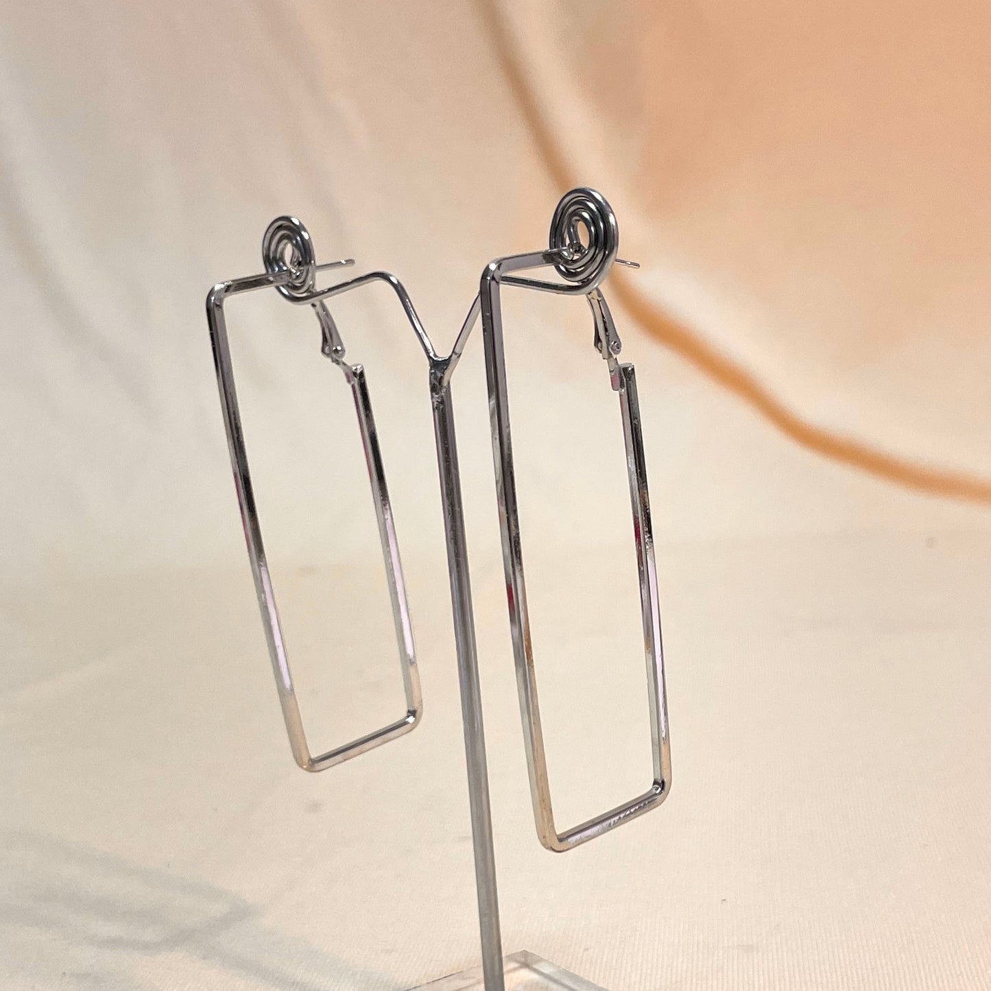 Silver Rectangular Earrings - DropShp