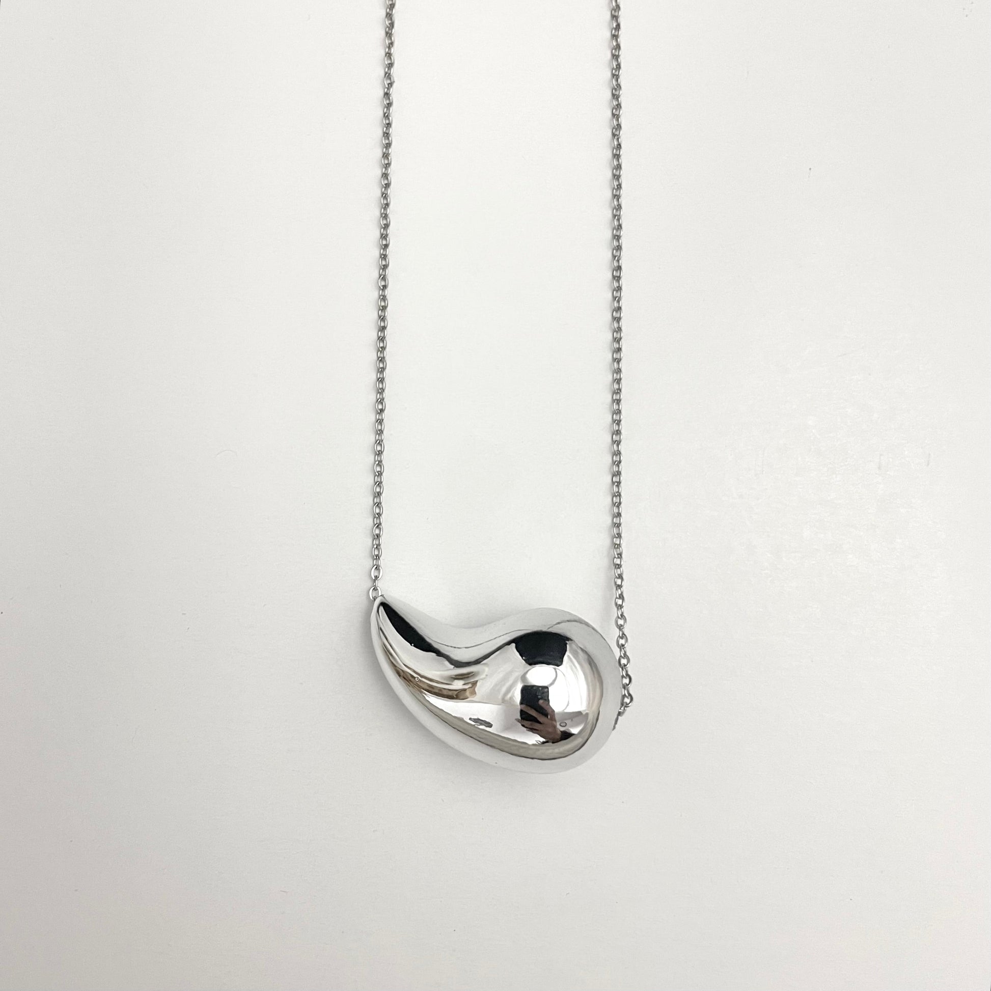 Silver Stainless Steel Water Drop Necklace - DropShp