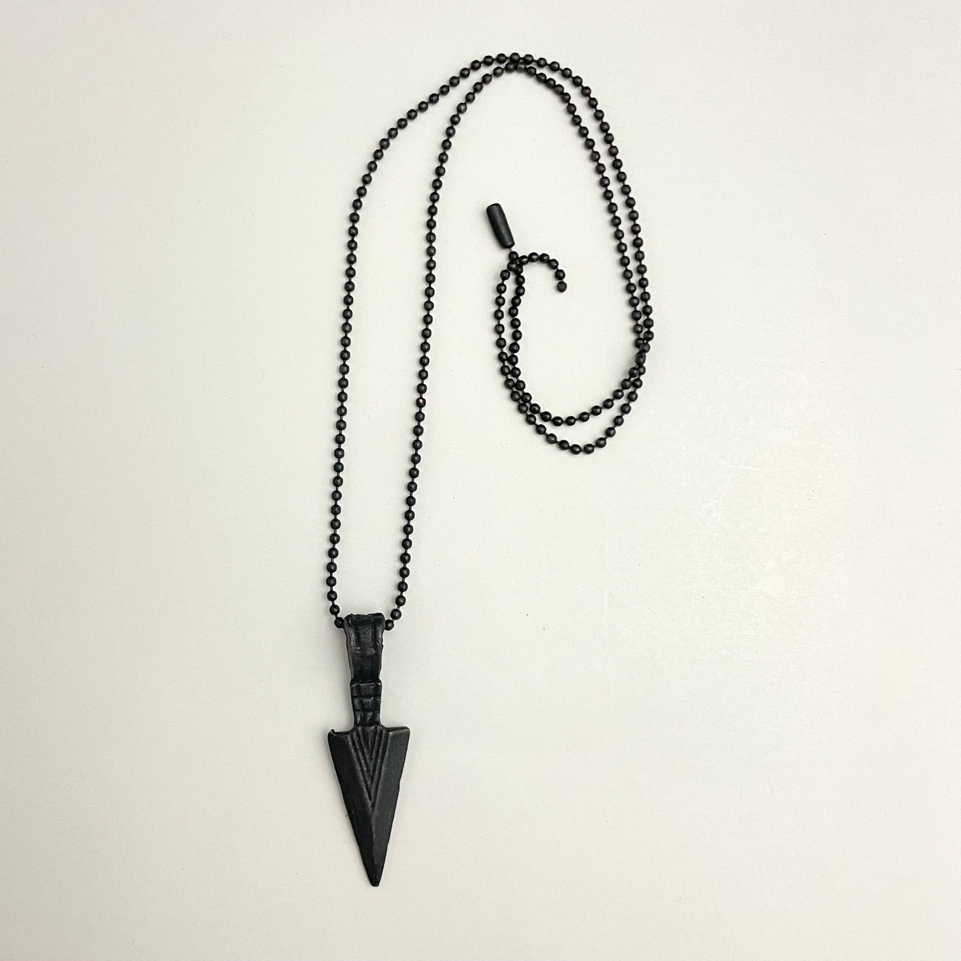 Black Arrow Charm Necklace For Boys With Ball Chain - DropShp