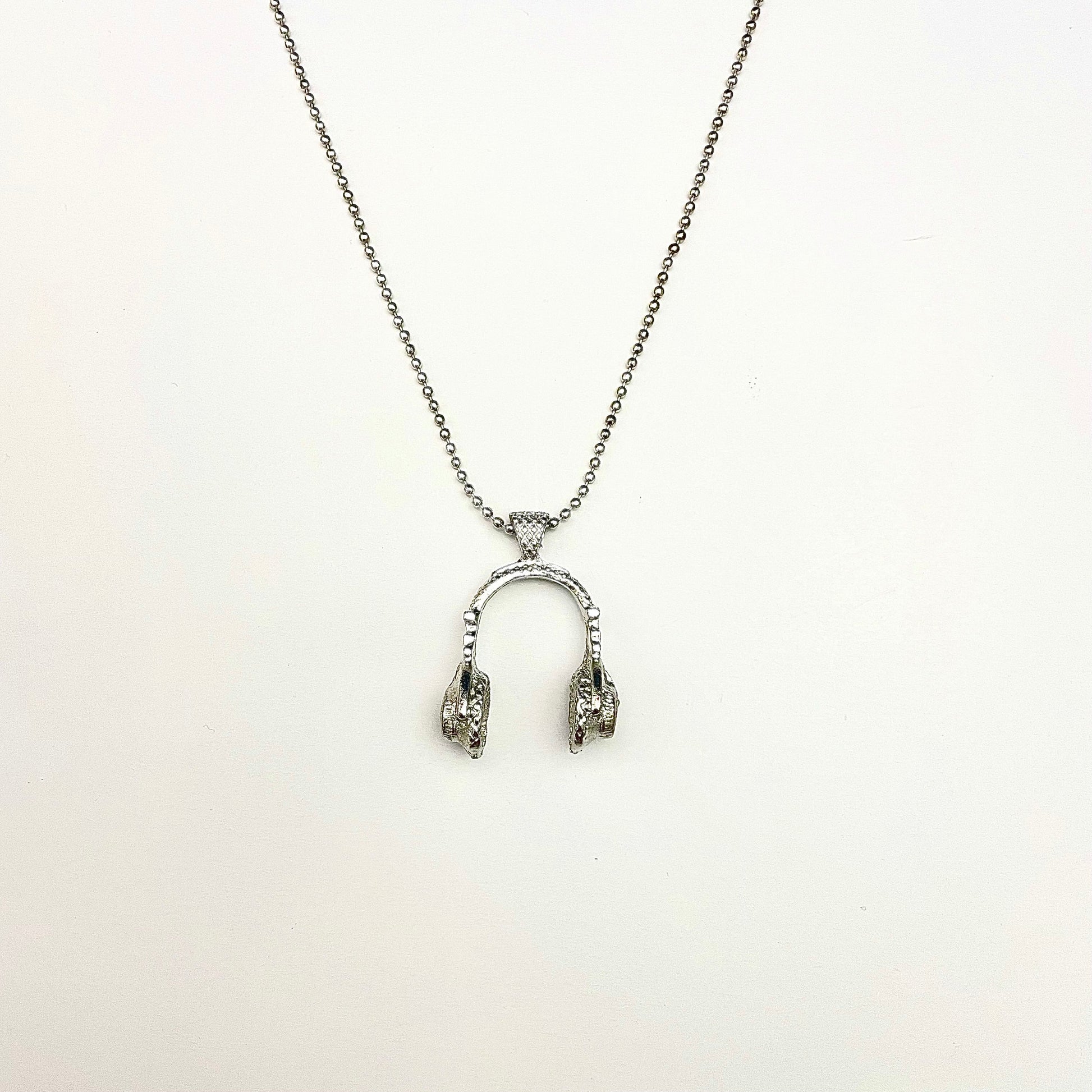 Silver Headphone Charm Necklace For Boys With Ball Chain - DropShp