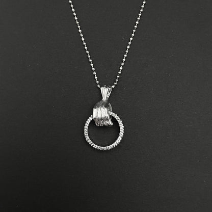 Casting Creative Hand Grab Ring Pendant Necklace For Boys With Ball Chain - DropShp