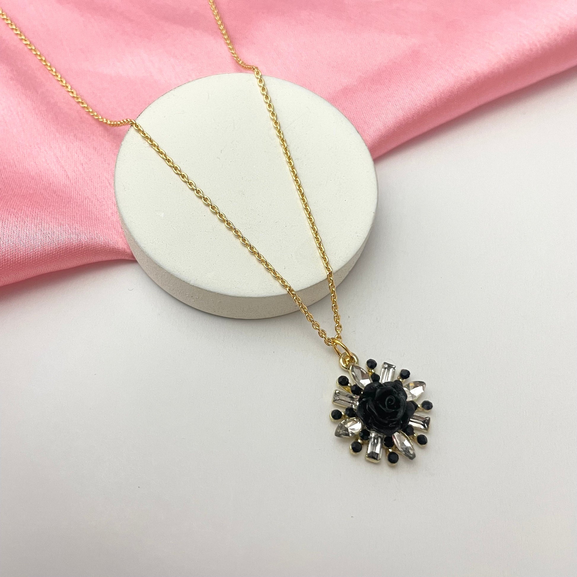 Cute Waterproof Black Stone Studded Flower Charm Necklace - DropShp