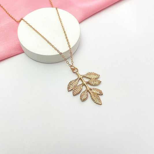 Minimal Golden Leaf Card Necklace| Perfect for Dailywear - DropShp