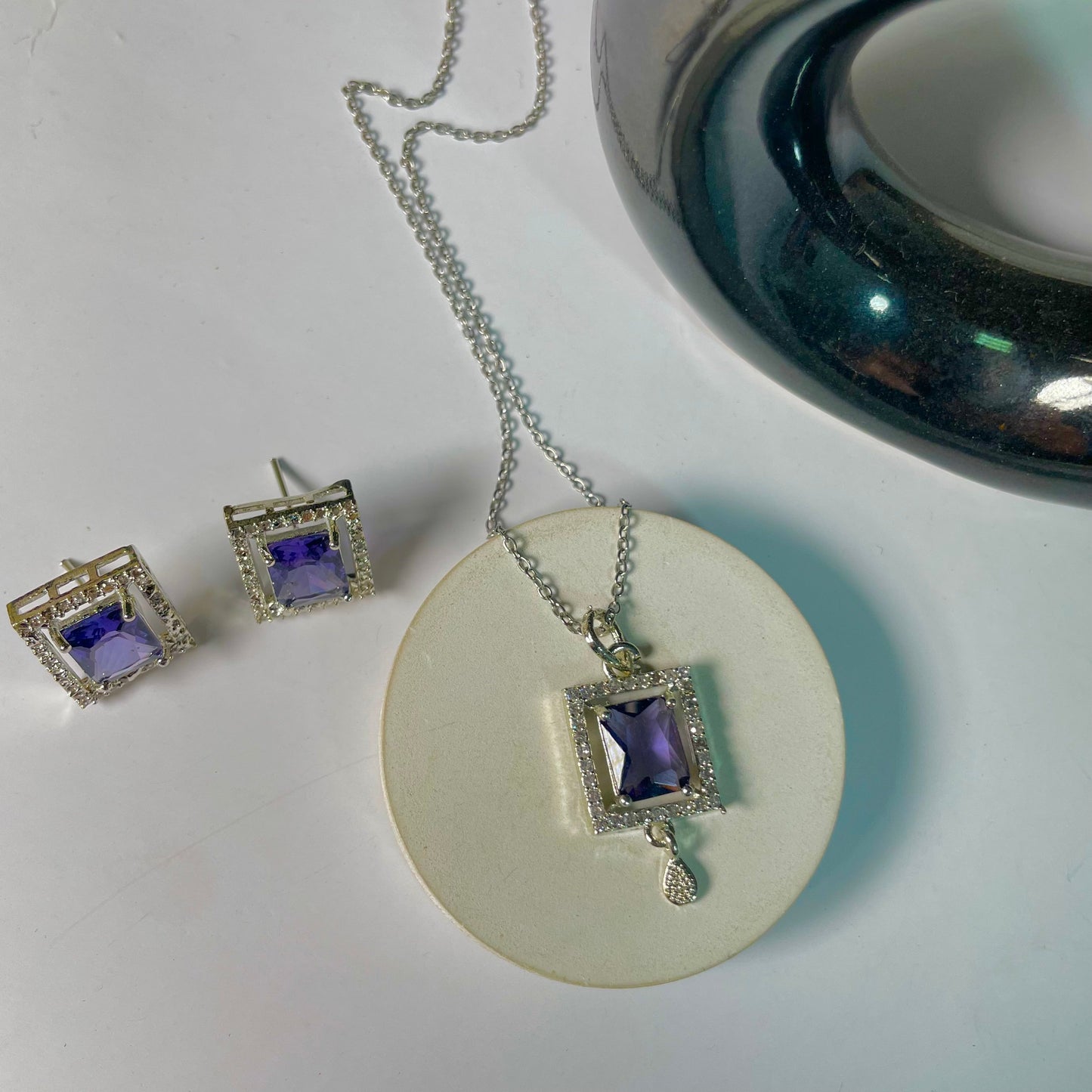 Queens Legacy Adjustable Lavender Square Shaped Antitarnish Necklace - DropShp
