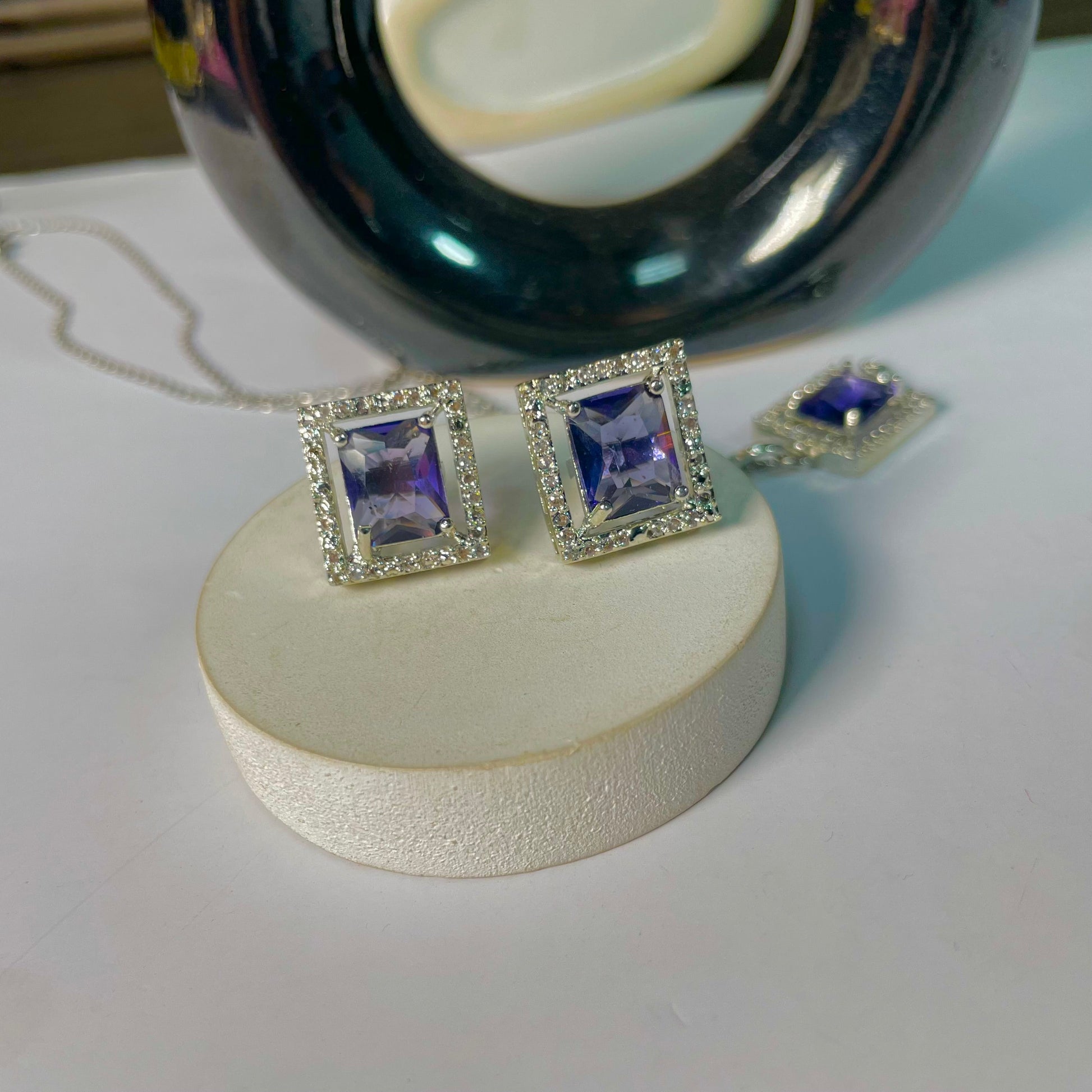 Queens Legacy Adjustable Lavender Square Shaped Antitarnish Necklace - DropShp