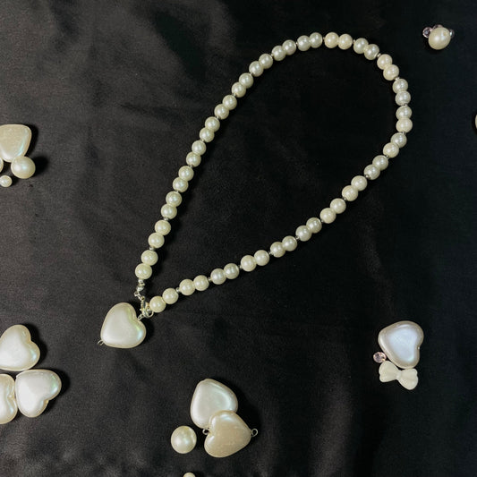 Pearl Choker With Single Heart Charm - DropShp