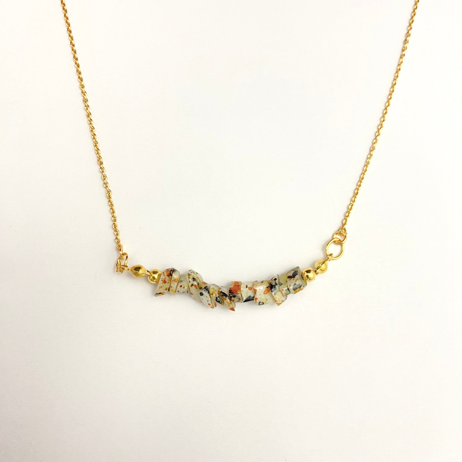 Adjustable Multicolour Tie-Dye Cut Stone Necklace - DropShp