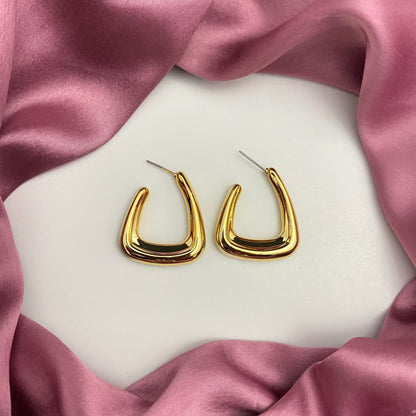 Pack Of 4 Tear Drop Earrings Combo Perfect For Dailywear - DropShp