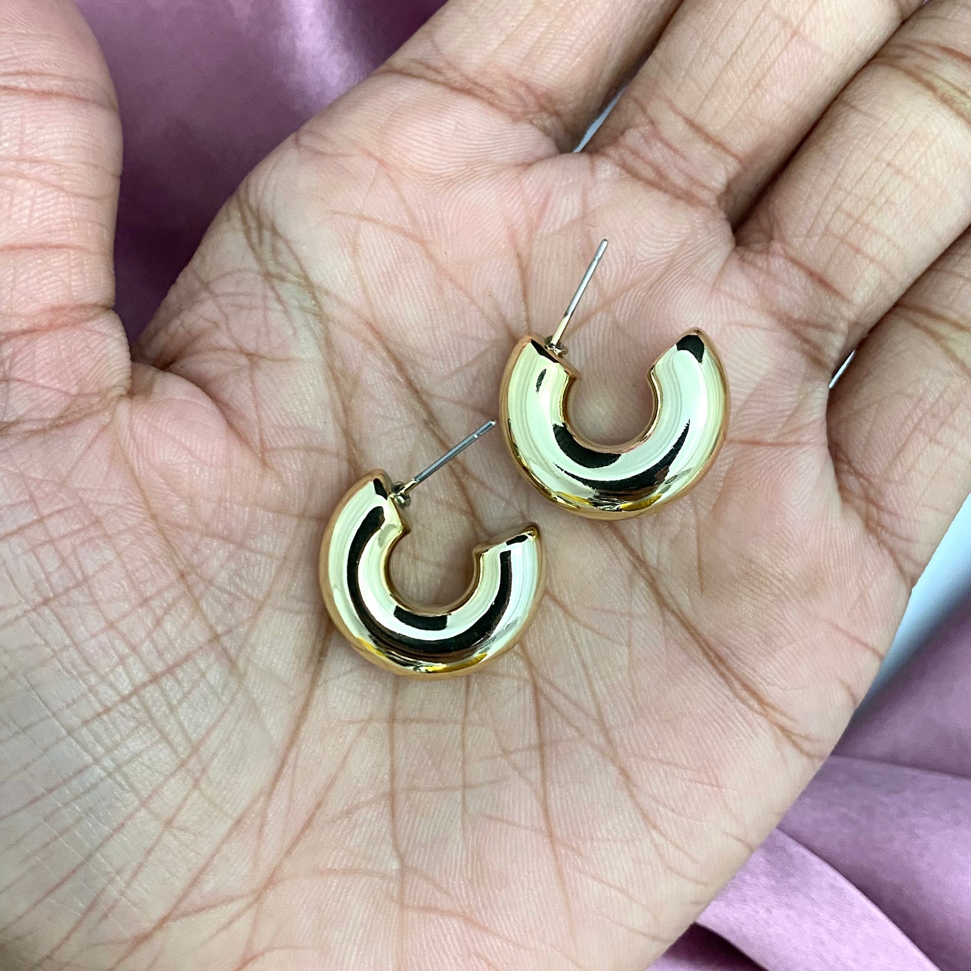 Golden Geometric C Shaped Korean Hoop Earring - DropShp