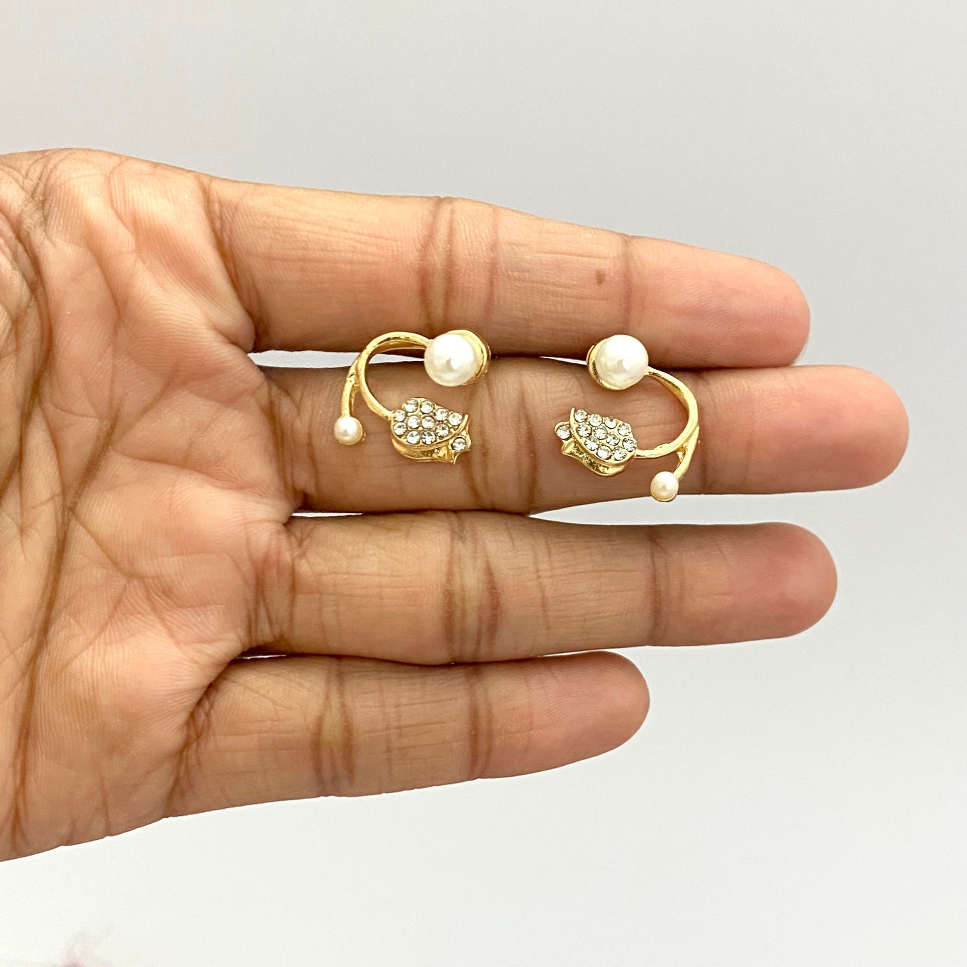 Tulip Stone Studded Korean Earrings - DropShp